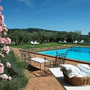 Le Tre Vaselle & Italy